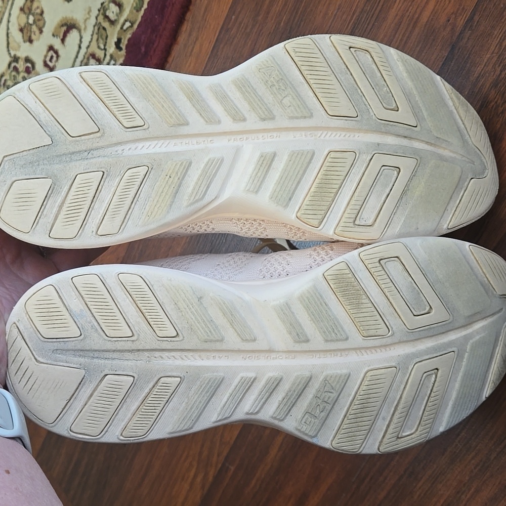 APL Blush Pink Techloom Pro Women's Sneakers 10.5 - Picture 8 of 9